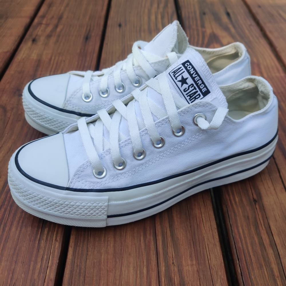Converse Chuck Taylor All Star Lift Women's Platform Athletic Shoe Size US 7